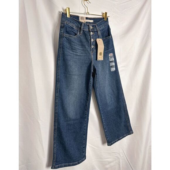 Levi’s Sky High Wide Leg Jeans - Picture 3 of 13
